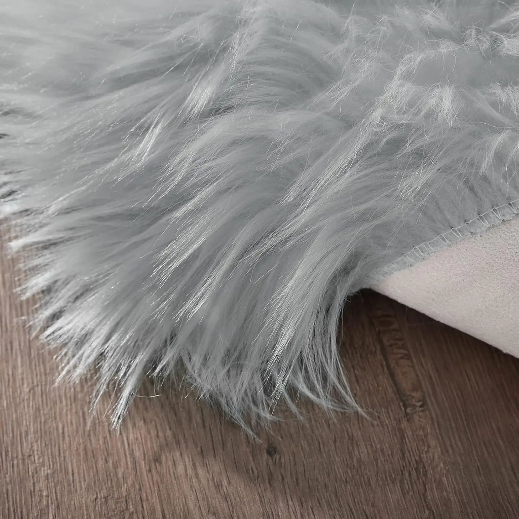 The Plush Faux Fur Bedroom Rug