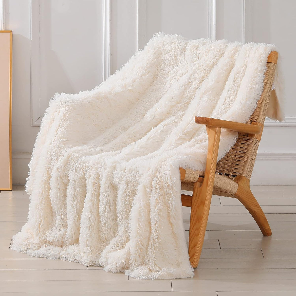 Decorative Extra Soft Fuzzy Faux Fur Throw Blanket 50" X 60",Solid Reversible Long Hair Shaggy Blanket,Fluffy Cozy Plush Comfy Microfiber Fleece Blankets for Couch Sofa Bedroom,Cream White